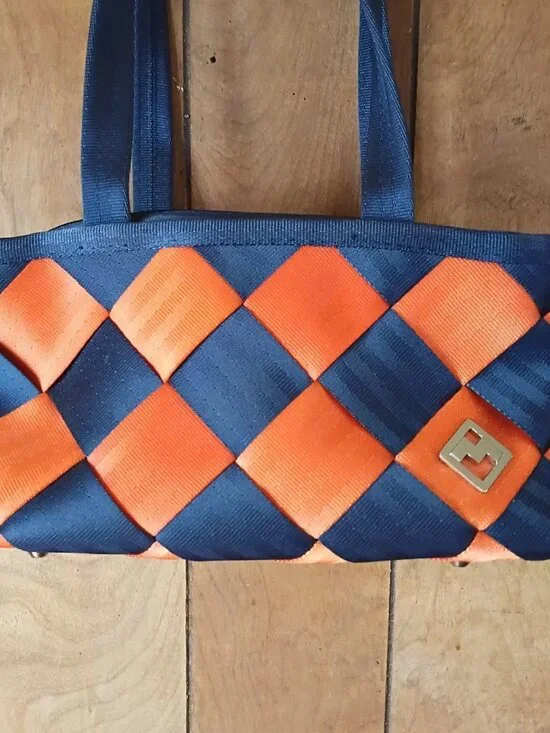 Maggie Bags Woven Seatbelt Purse Blue Orange Checkered Shoulder Bag EUC - Picture 2 of 6